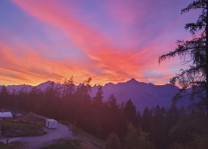 Penthouse On The Piste Apartment *