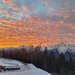 Penthouse On The Piste *