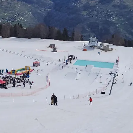 Penthouse On The Piste *